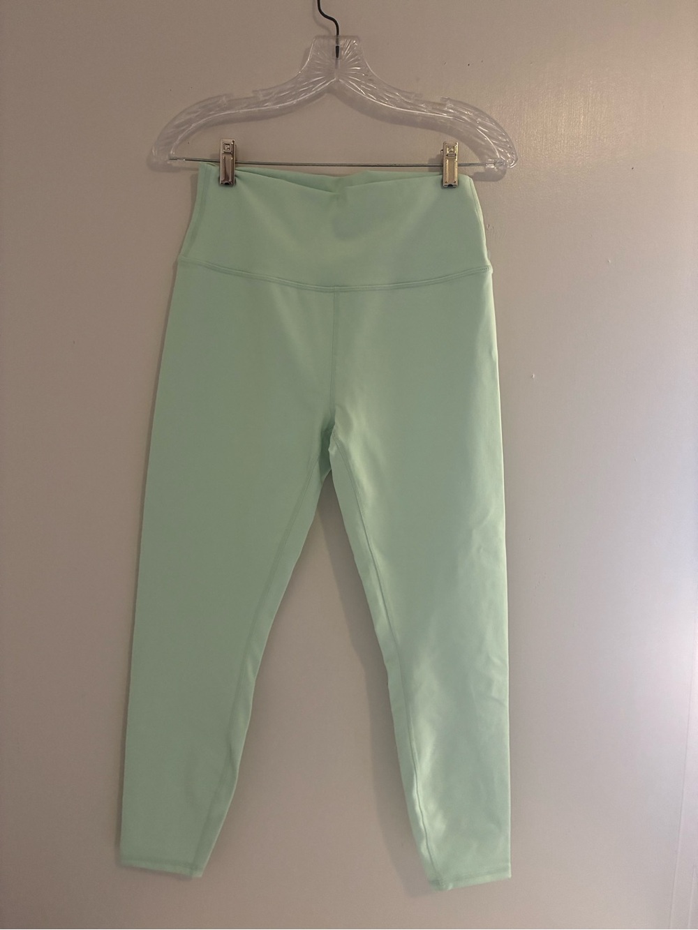 ALO Yoga Spearmint Airbrush leggings Large